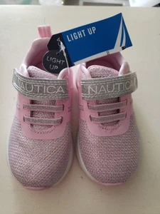 Nautica Kleinkind Mädchen Sportschuhe Größe 6 beleuchtet neu - Bild 1 von 3