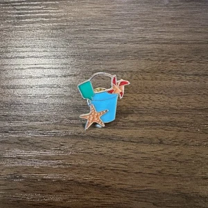 Enamel Pin Beach Bucket Shovel Pail Summer Sand Castle Hawaiian Brooch Backpack - Picture 1 of 4