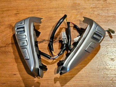 Interruptor de control de crucero del volante Nissan Sentra 2013-2017 OEM Foto 1 de 4