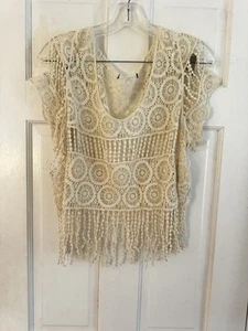 DULCIE Beige Taglia S Uncinetto Pizzo Boho Maglia Ricamata Frange Crop Top Festival - Foto 1 di 6
