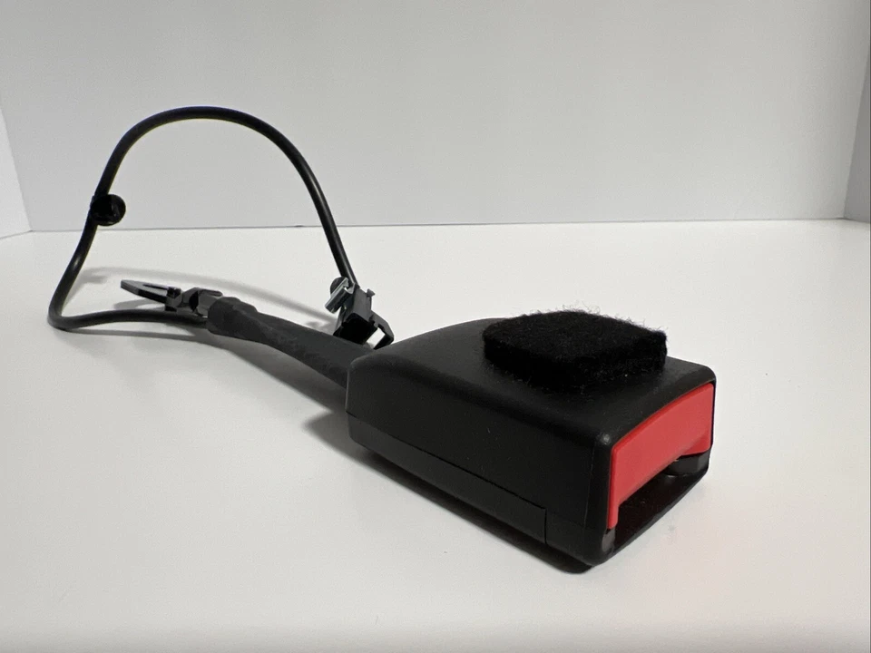 Пряжка ремня безопасности НОВАЯ 2010-2017 Chevrolet Equinox GMC Terrain 19258293 - Изображение 1 из 4