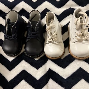Josmo Walker Black Size 3.5 White Size 3 - Picture 1 of 5