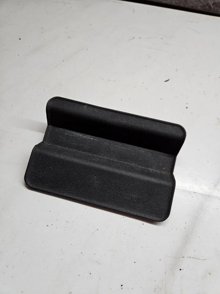 Tapete de borracha console central Saab 93 9-3 12762999 - Imagem 1 de 4