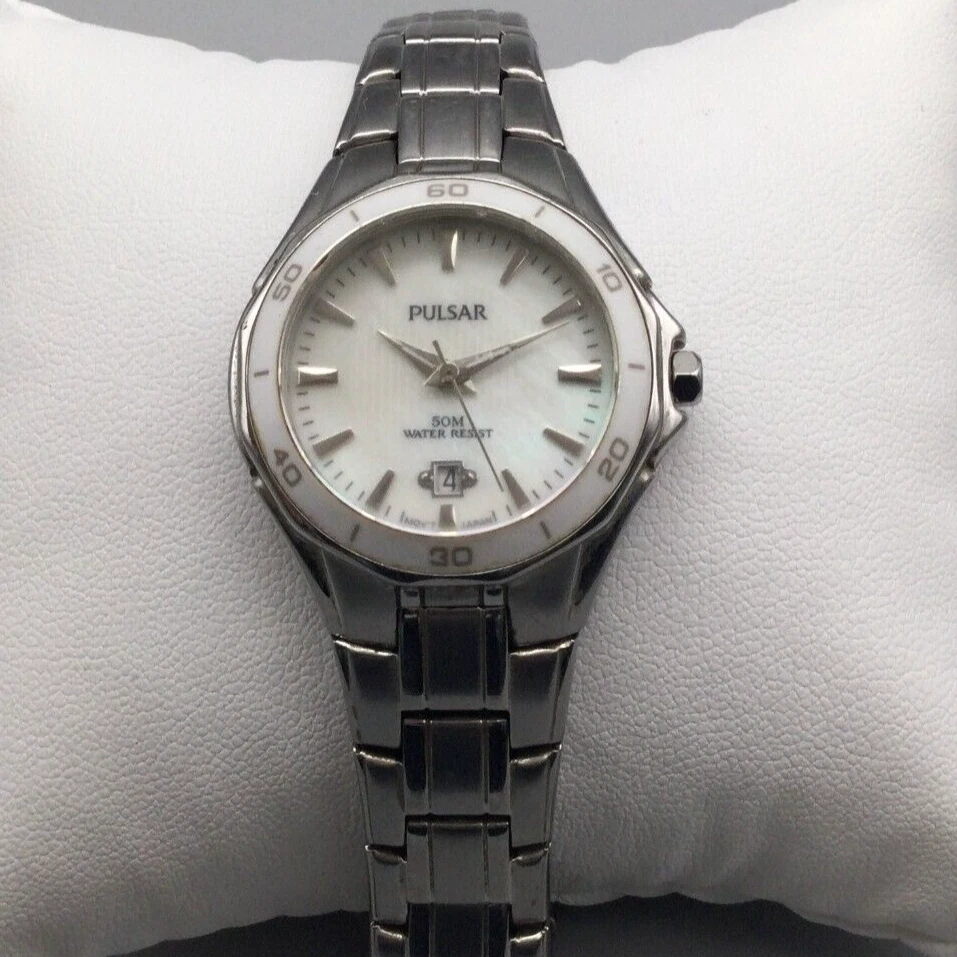 Pulsar 手表女式 25 毫米银色拖把表盘日期 VX82-X530 全新电池 5.75 — 第 1/4 张图片