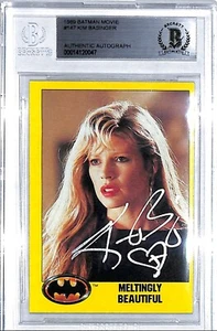 1989 Topps Batman KIM BASINGER "Vicki Vale" signierte Autokarte #147 BAS Platte - Bild 1 von 5