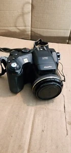 Fujifilm FinePix S7000 6.3 MP 19X Zoom Digital Camera - Parts or Repair - Picture 1 of 8