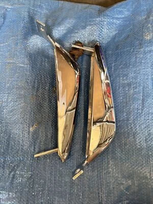 Juego de pares de protectores de parachoques delantero derecho+derecho Ford Mustang 1964 1965 1966 con soportes usados Foto 1 de 4