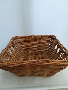 Large Square Wicker Rattan Basket Woven Brown Storage Crafts Flowers display - Picture 1 of 8