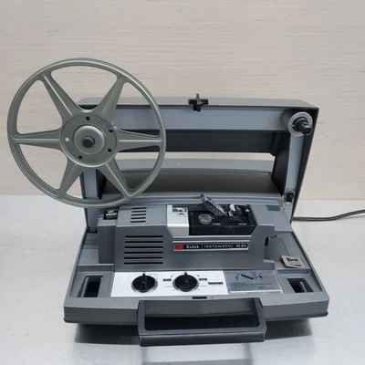 Projetor de Filme Kodak Instamatic M80 8MM Super 8 e Liga Manual Apenas Peças - Imagem 1 de 4