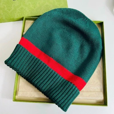 GUCCI Knit Beanie Hat Green Red Unisex Luxury Fashion Winter Accessory with Box - Image 1 of 4