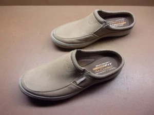 Men 's SKECHERS Classic Fit Air-Cooled Memory Foam Slides Tan Size 12M EXC COND! - Picture 1 of 8