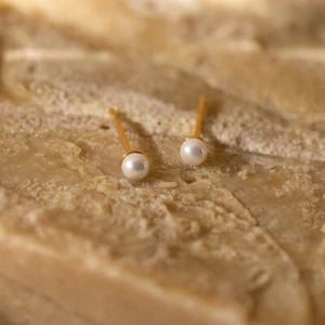Natural Dainty Pearl Stud Earrings Tiny Minimalist Stacking 925 Sliver Earrings - Picture 1 of 4