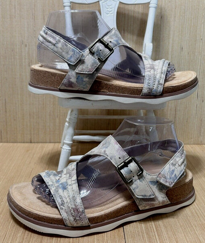 Nuovi sandali Clarks Brynn step donna 9 5 W beige floreale sabbia slingback pelle