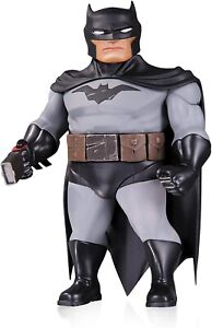 DC Collectibles Batman Li'l Gotham 4 Inch Batman Figure #1 MINT IN PACAKAGE