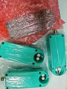 1pc P+F ultrasonic sensor UC300-F43-2KIR2-V17 120332 by DHL or EMS - Picture 1 of 2