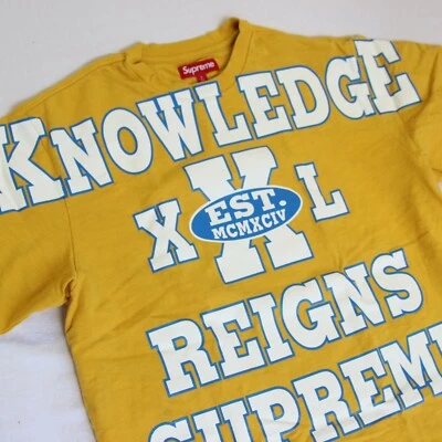Camiseta Supreme Overprint KNOWLEDGE REINS SUPREME Camiseta Slub Top L SS24 Dorado Foto 1 de 4