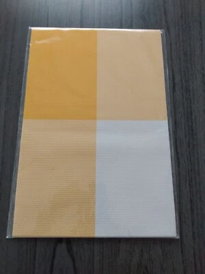 Juego de 4 tapetes de lujo de vinilo tejido de PVC amarillo y blanco Foto 1 de 3