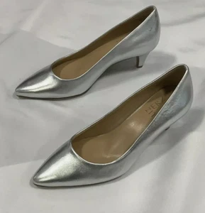 Size 5 Women's Naturalizer Beverly Leather Pointed Toe Silver Pump Slip On Heels - Picture 1 of 8