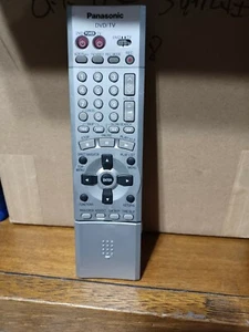 Mando a distancia Panasonic eur7615lb0 VCR/DVD/TV  - Imagen 1 de 3