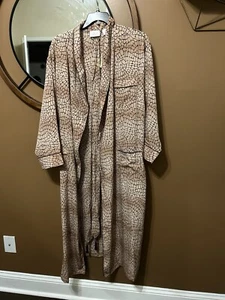 Go Softly Woman 1x Robe Leopard Print Robe Tasled Tie - Picture 1 of 8