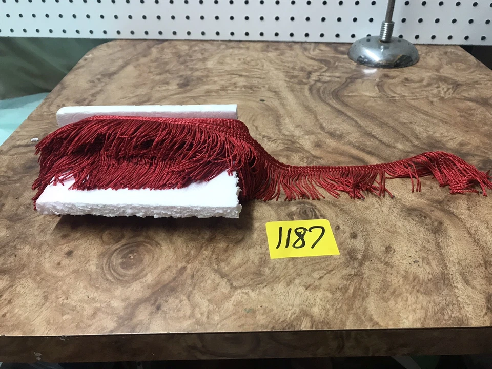 ESTO ESTÁ EN BORLA DE FLECOS ROJOS #1187 Foto 1 de 1