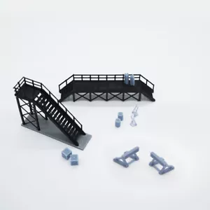 Outland Models Modelleisenbahn Lokomotive Wartungsplattform und Zubehör Spur H0 - Bild 1 von 9