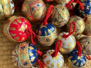 24 seltene Vintage Christbaumschmuck Yves Rocher GOLD Pappmaché französisch - Bild 1 von 9