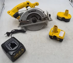 Lot of 4 Dewalt Cordless Tools - Used, Working, Has Scratches and Marks - Picture 1 of 21