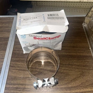 Donaldson X007784 Stainless Steel 4" Clamp - Picture 1 of 4