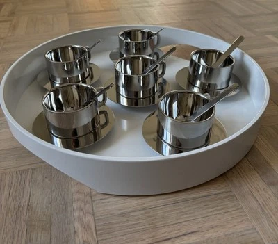 Servicio de espresso diseñado por Sergio Asti para artículos huecos de acero inoxidable de seis pulgadas Foto 1 de 4