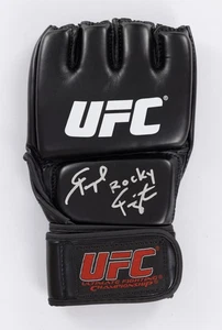 Raquel Pennington Signed UFC Glove (JSA COA) Inscribed "Rocky" MMA Auto Black - Picture 1 of 5