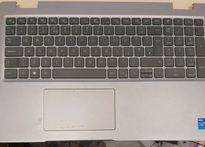 Dell Latitude Laptop - 5520- i7 11th gen description spare and repairs. - Picture 1 of 3
