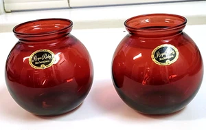 2 Vintage ROYAL RUBY ANCHOR HOCKING Ivy Ball Vases - Labels - Picture 1 of 7