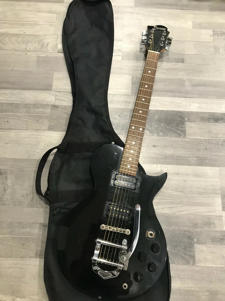 Guitarra Eléctrica Fernandes BURNY De Colección de Japón con Cordal Vibrato Cutum  Foto 1 de 4