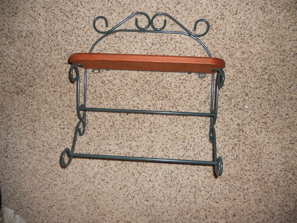 VTG Home Interiors Homco Green Metal w/Wood Shelf w/towel bar - Image 1 of 1