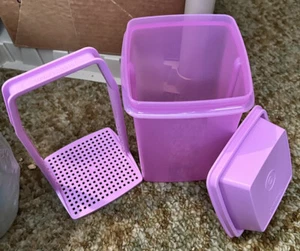 TUPPERWARE LARGE PURPLISH Pick A Deli Pickle Keeper Container Seal Lift Drain - Picture 1 of 12