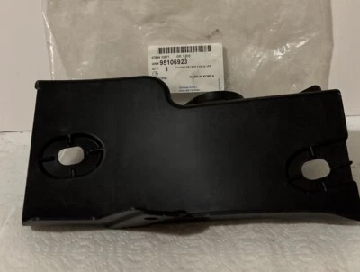 Chevrolet Spark EV genuino GM 2013-16 - parachoques guardabarros moldura superior - #95106923 Foto 1 de 4