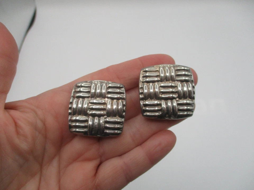 PENDIENTES CLIP CUADRADO TEJIDO CANASTA PLATA ESTERLINA SIMON SEBBAG FIRMADO DE COLECCIÓN Foto 1 de 4