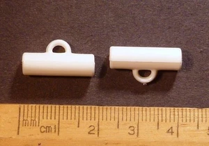 Pack of 10 White plastic round cylinder T bar Toggles Buttons 18mm shank SALE - Picture 1 of 3