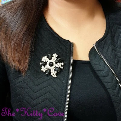 Broche prendedor vintage decorativo Luk 14 kgp oro ramillete estrella flor con cristales de Swarovski Foto 1 de 3