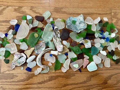 Hermoso lote curado mezcla de vidrio de mar surf océano caído con carcasa + piezas de cerámica Foto 1 de 3