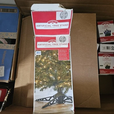 Holiday Time Green Plastic Christmas Tree Stand, 25.75 in DIA x 4.325 in H - Image 1 of 3