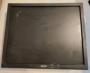 Acer V176L, LCD Computer Monitor, 17" Screen - Free Shipping  - Picture 1 of 4