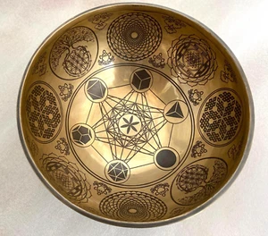 8 Inhces Sacred Geometry - Tibetan Sound Healing Singing Bowl - Meditation Bowl - Picture 1 of 5