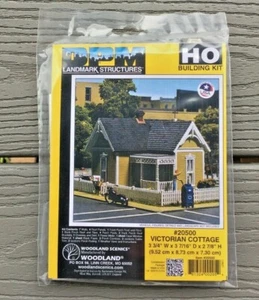 WOODLAND SCENICS 1/87 HO SCALE VICTORIAN COTTAGE PRE FAB BUILDING PF 20500 F/S - Picture 1 of 5