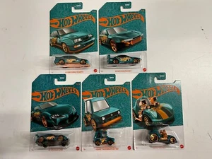 ¡Nuevo! Juego de 5 coches * 2024 Hot Wheels Pearl & Chrome Case F 56 aniversario WL44 - Imagen 1 de 1