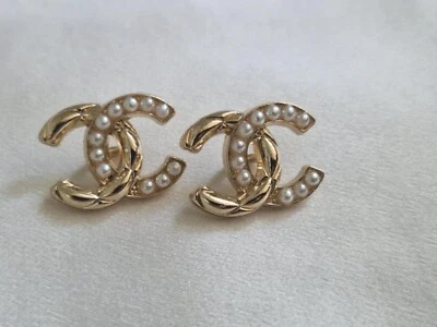 LOT OF 2 CC  BUTTONS WITH PEARLS - Image 1 of 4