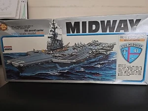 Kangnam 1/800 Navy USS Midway Flugzeugträger CV-41 offene Box wie besehen - Bild 1 von 4