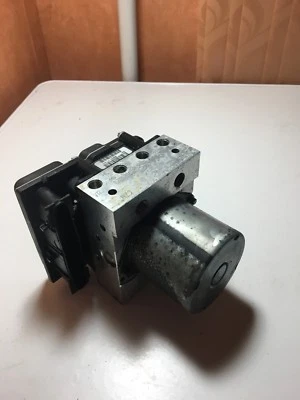 ABS Pump Mercedes Sprinter 906 MB part No A0004468289 - Image 1 of 4