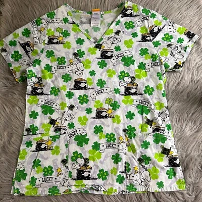 Blusa Médica Peanuts Día de San Patricio Para Mujer Talla Mediana Manga Corta Camisa de Trabajo Foto 1 de 4